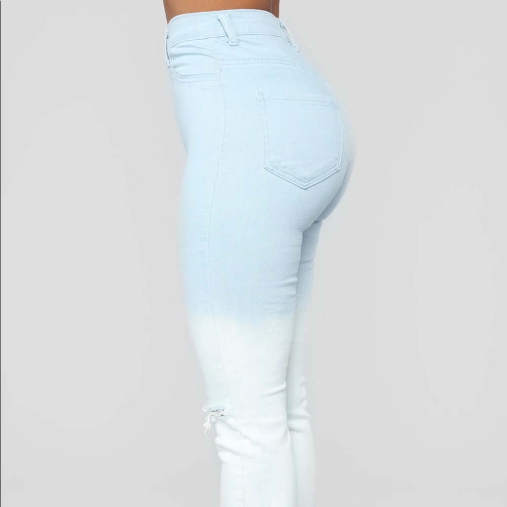 Fashion Nova high waisted ombré distressed jeans 9 - Picture 10 of 15